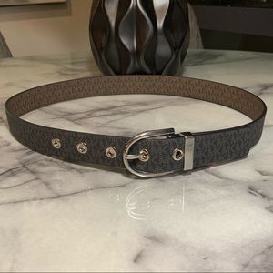 Michael Kors Women's Twist Reversible Silver Buckle Belt, Brown/Black Logo Med